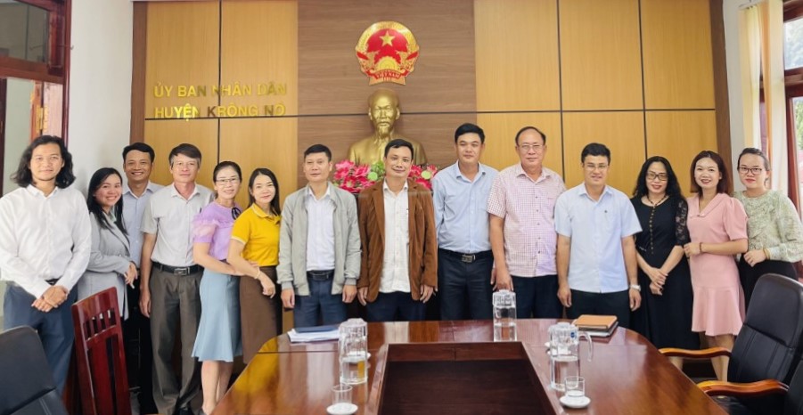bet365 mobile bet
. HCM thăm và làm việc với Trường Cao đẳng Cộng đồng Đắk Nông và Ủy ban nhân dân huyện Krông Nô, tỉnh Đắk Nông
